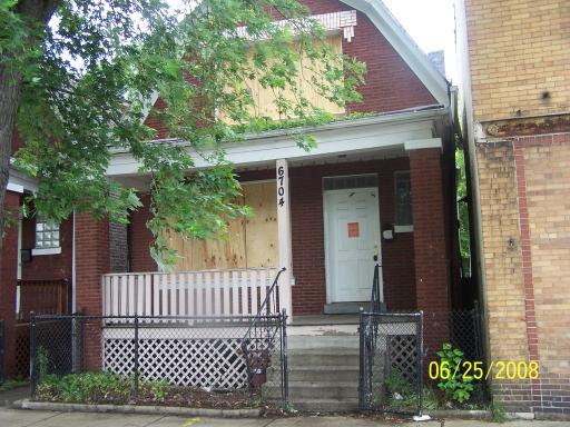 6704 S St Lawrence Ave., Chicago, IL 60637