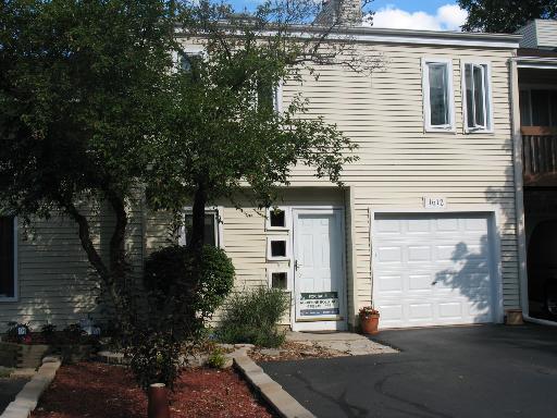 1612 Bay Ct., Naperville, IL 60565