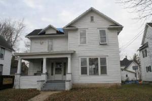 628 S Benton Ave., Freeport, IL 61032