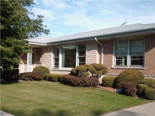 8754 W Wilson Ave., Chicago, IL 60656