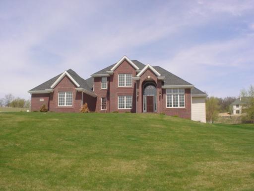 7566 Deer Crossing Rd., Roscoe, IL 61073