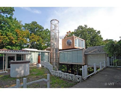 305 Oak Tree Ln., Waukegan, IL 60085