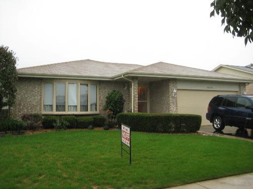 16136 S Alexandria Dr., Tinley Park, IL 60477