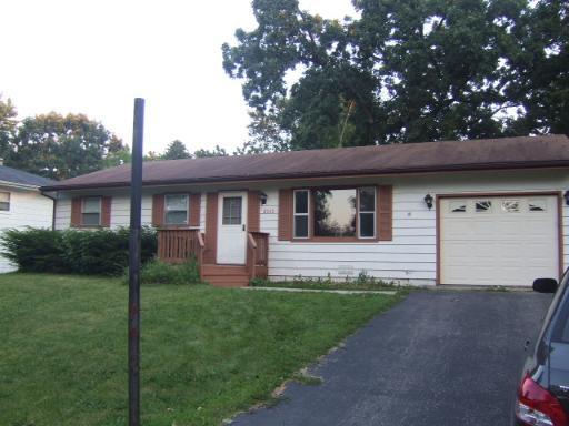 2015 W Oakleaf Dr., Mchenry, IL 60050