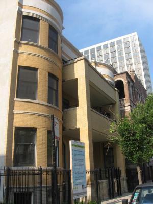 845 W Montrose Ave. #3E, Chicago, IL 60613