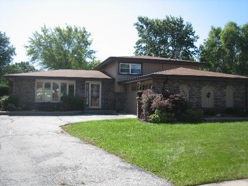 7333 Indian Ln., Justice, IL 60458