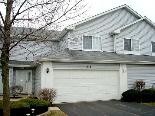 223 Abington Ln., North Aurora, IL 60542