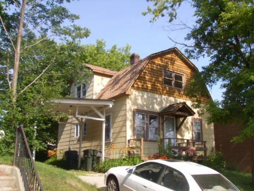 814 S Martin Luther Kin Dr., Waukegan, IL 60085