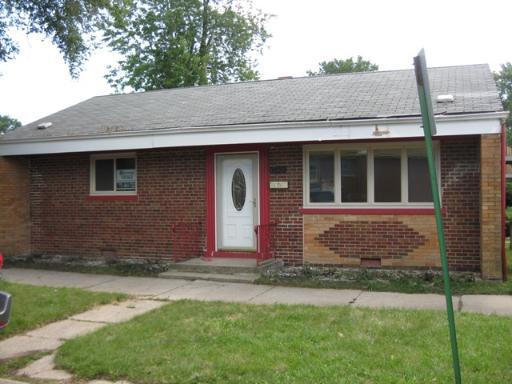 12601 S Laflin St., Calumet Park, IL 60827