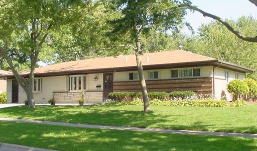 330 Sioux St., Park Forest, IL 60466