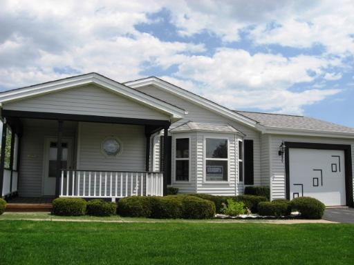 609 Filly Ln., Grayslake, IL 60030