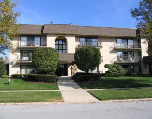 15239 Catalina Dr. #1N, Orland Park, IL 60462