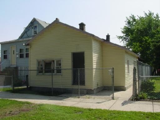 10721 S Hoxie Ave., Chicago, IL 60617