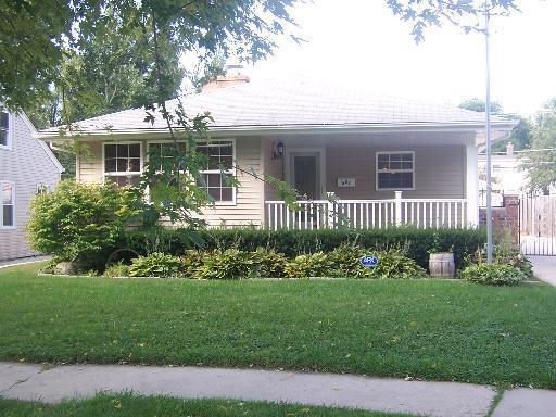 321 S Elmwood Dr., Aurora, IL 60506