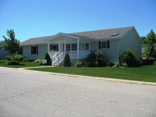5643 Irving Blvd., Machesney Park, IL 61115
