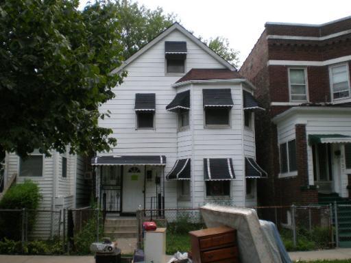 8031 S Burnham Ave., Chicago, IL 60617