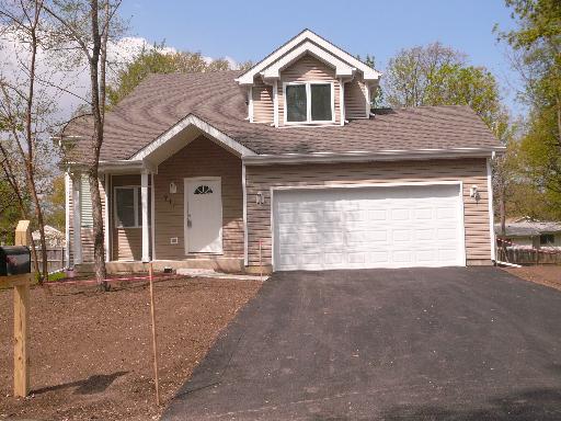 711 Fox St., Joliet, IL 60432