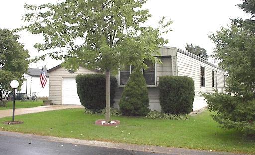 88 Oak St., Sandwich, IL 60548