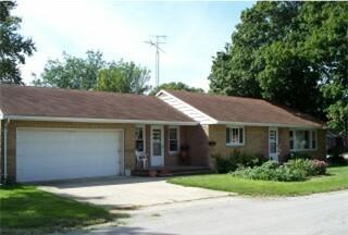 220 W Kerr St., Sycamore, IL 60178