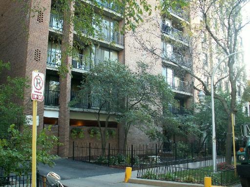 651 W Sheridan Rd. #7A, Chicago, IL 60613