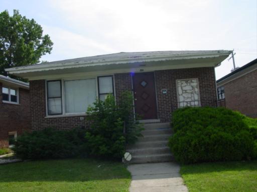 353 Hoxie Ave., Calumet City, IL 60409