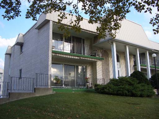9819 S Keeler Ave. #1A, Oak Lawn, IL 60453