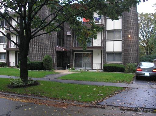 27 Waiola #104, La Grange, IL 60525