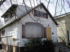 739 E 144th St., Dolton, IL 60419