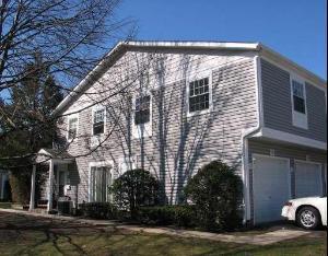 640 Gray Ct., Wheeling, IL 60090