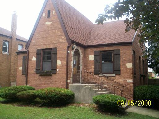 9557 Lacrosse Ave., Oak Lawn, IL 60453