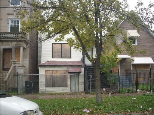 8914 S Exchange Ave., Chicago, IL 60617