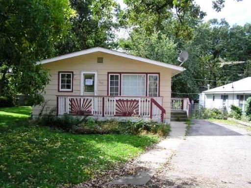 18649 Old Gages Lake Rd., Grayslake, IL 60030