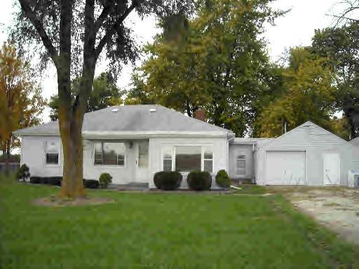 266 S 3000 W Rd., Kankakee, IL 60901