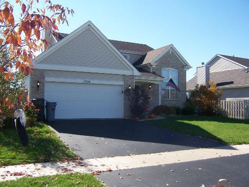 5524 Mckenzie Dr., Lake In The Hills, IL 60156