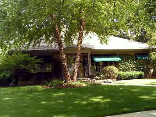 1150 S Poplar Ave., Kankakee, IL 60901