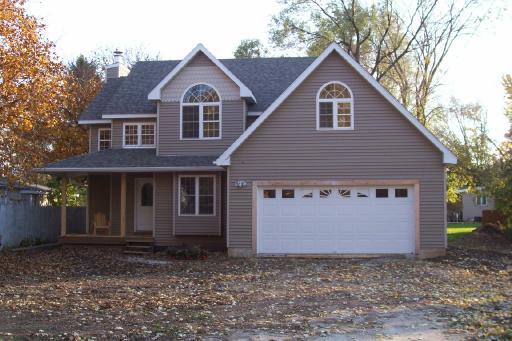 315 W Pleasant St., Sheridan, IL 60551