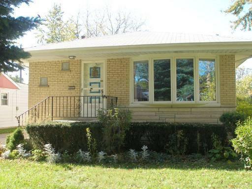 614 S 6th Ave., La Grange, IL 60525