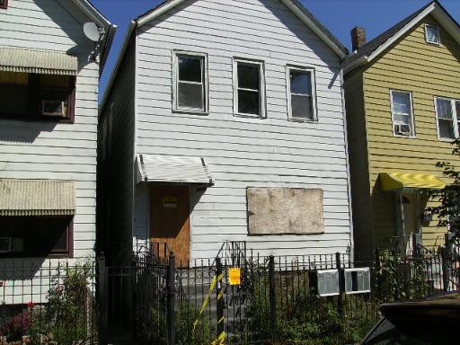 2117 N Point St., Chicago, IL 60647