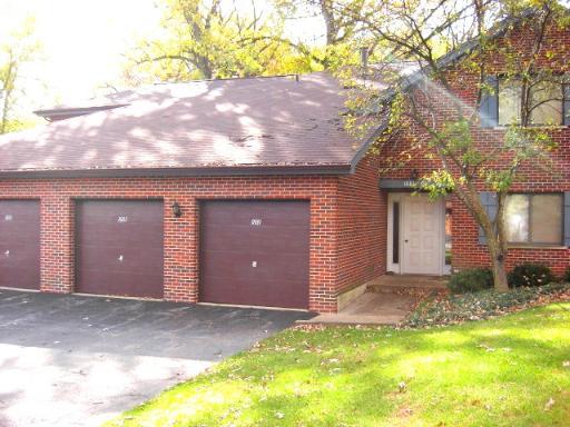 1883 Portsmouth Dr., Lisle, IL 60532