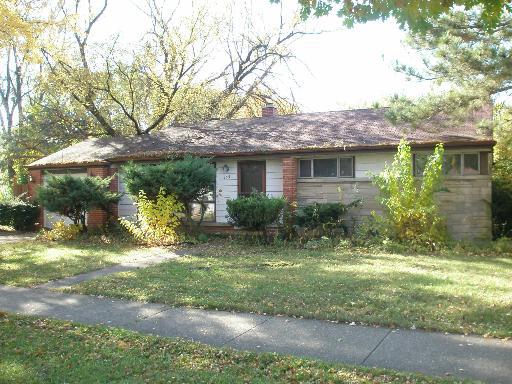 452 N Highland Ave., Elmhurst, IL 60126
