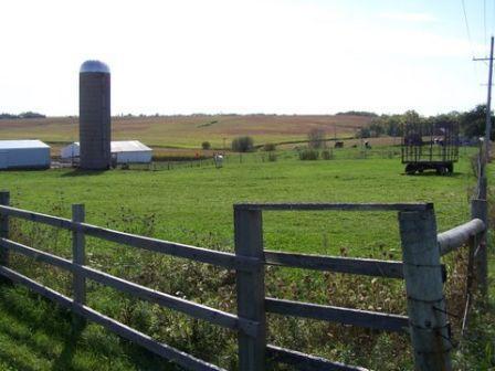 5787 Farm School Rd., Dakota, IL 61018