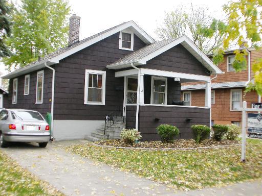 629 Cooper Ave., Elgin, IL 60120