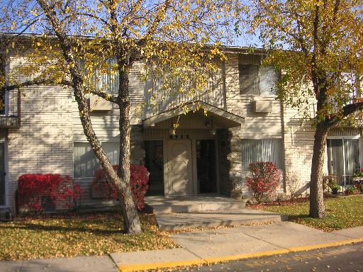 8932 N Steven Dr. #2E, Des Plaines, IL 60016