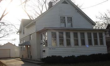 914 Prospect St., Dekalb, IL 60115