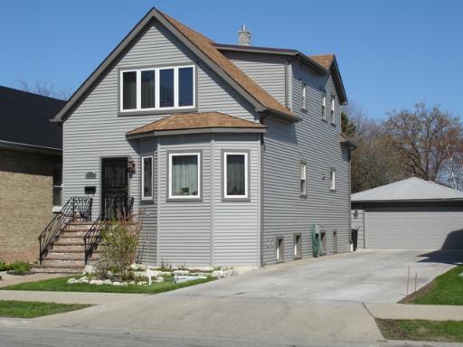 3939 N Oak Park Ave., Chicago, IL 60634