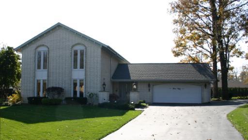 350 Woodbine Dr., Wood Dale, IL 60191