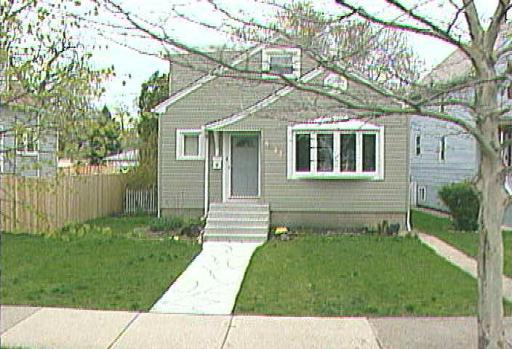 6037 N Navarre Ave., Chicago, IL 60631