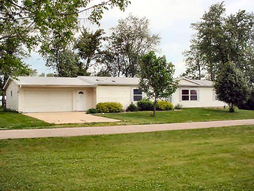 312 E Front St., Malden, IL 61337