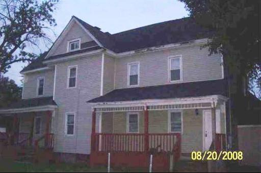 903 S 3rd St., Rockford, IL 61104