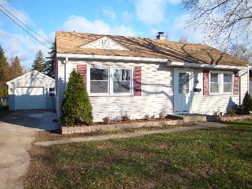 716 Adams Dr., Elgin, IL 60123